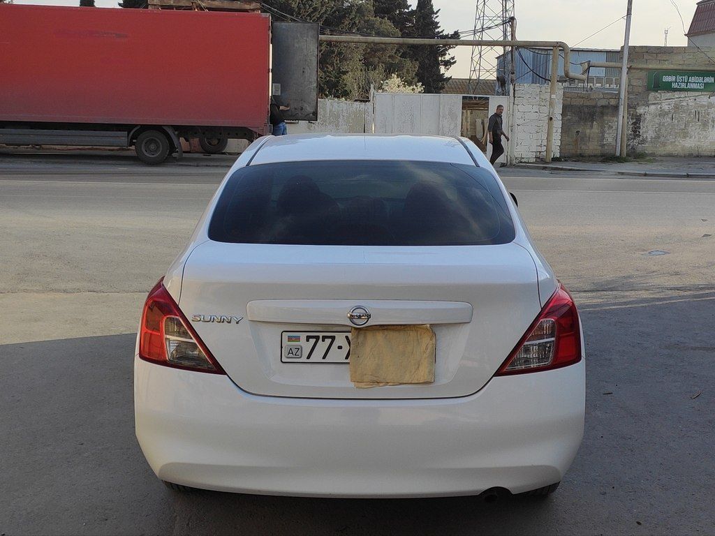 Nissan Sunny, 1.5 L, 2014 il, 172 000 km — Avtomobillər, Bakı (6)