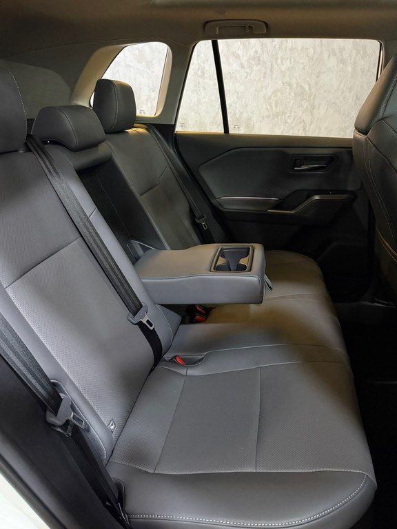 Toyota Wildlander, 2.0 L, 1.6 kWh, 2026 il, yeni — Avtomobillər, Bakı (12)