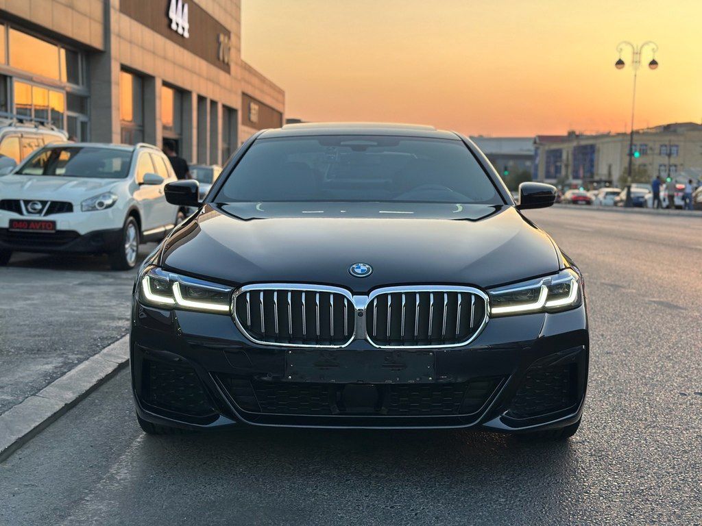 BMW 530e, 2.0 L, 12 kWh, 2022 il, 72 000 km — Avtomobillər, Bakı