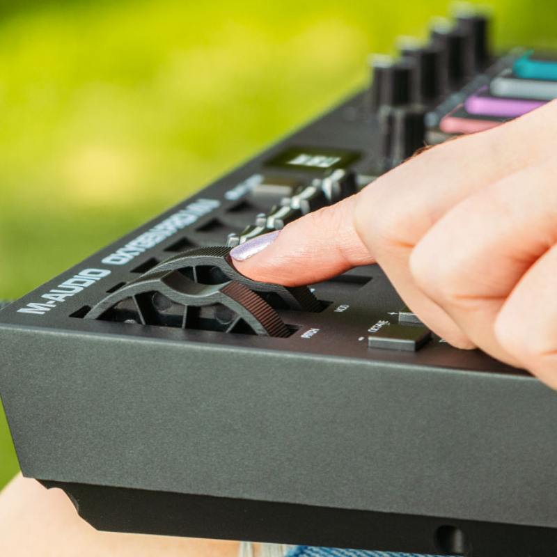 Midi-klaviatura M-Audio Oxygen Pro Mini — Musiqiə alətləri, Bakı (2)