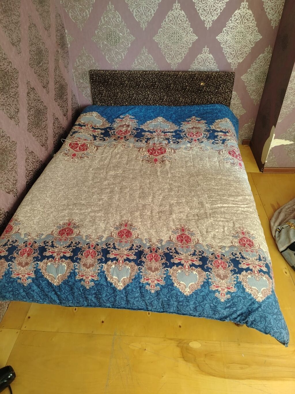 İşlənmiş, İkinəfərlik çarpayı, Bazasız, Matras ilə, Siyirməsiz — Mebel, Xırdalan