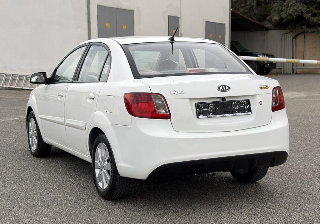 Kia Rio, 1.4 L, 2011 il, 213 000 km — Avtomobillər, Bakı (9)
