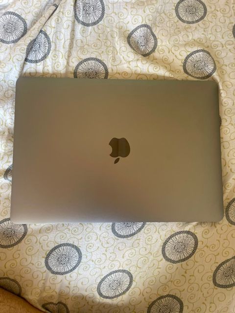 Apple MacBook Pro 13” 2019, Touch Bar satılır — Bakı