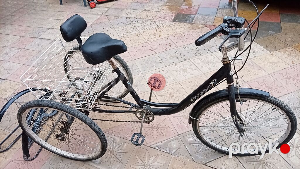 Üçtəkərli şəhər velosipedi - Konstruksiya: 1 ön, 2 arxa təkərli — Yol velosipedləri, Bakı (2)