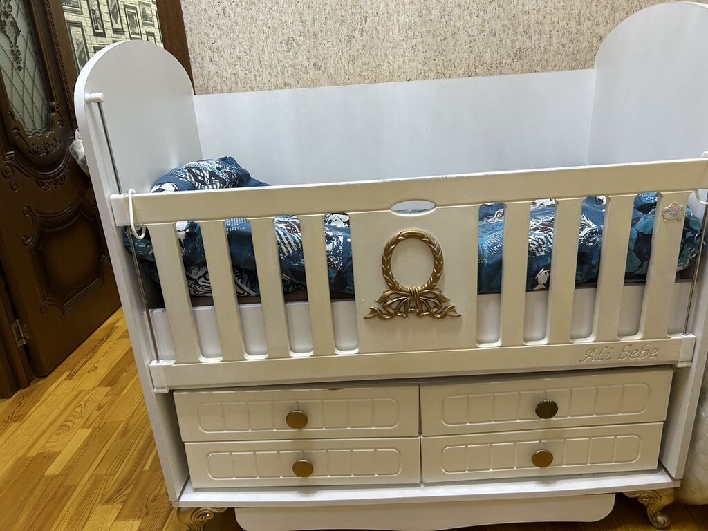 Uşaq beşiyi – “Ali bebe” model - Rəng: ağ, qızılı dekor elementləri — Mebel, Kürdəmir
