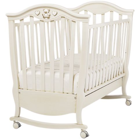 Beşik Erbesi Brigette Ivory
