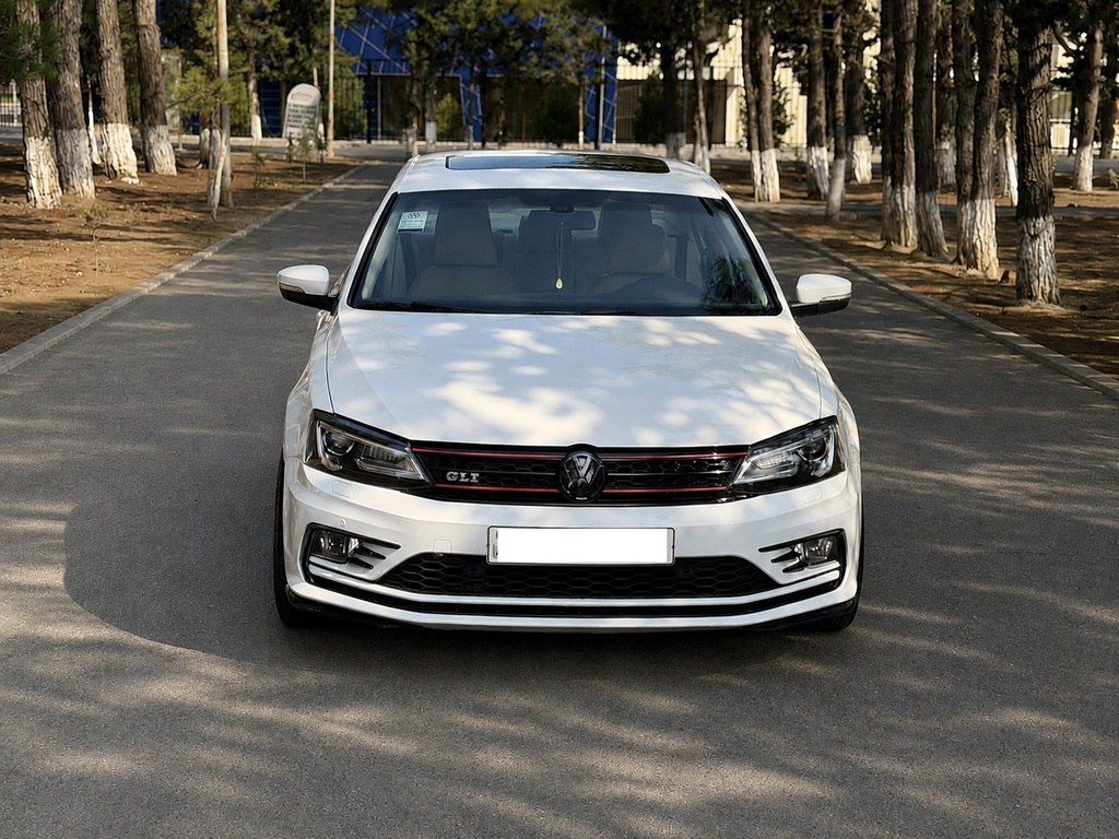 Volkswagen Jetta, 1.8 L, 2016 il, 135 000 km — Avtomobillər, Bakı (4)