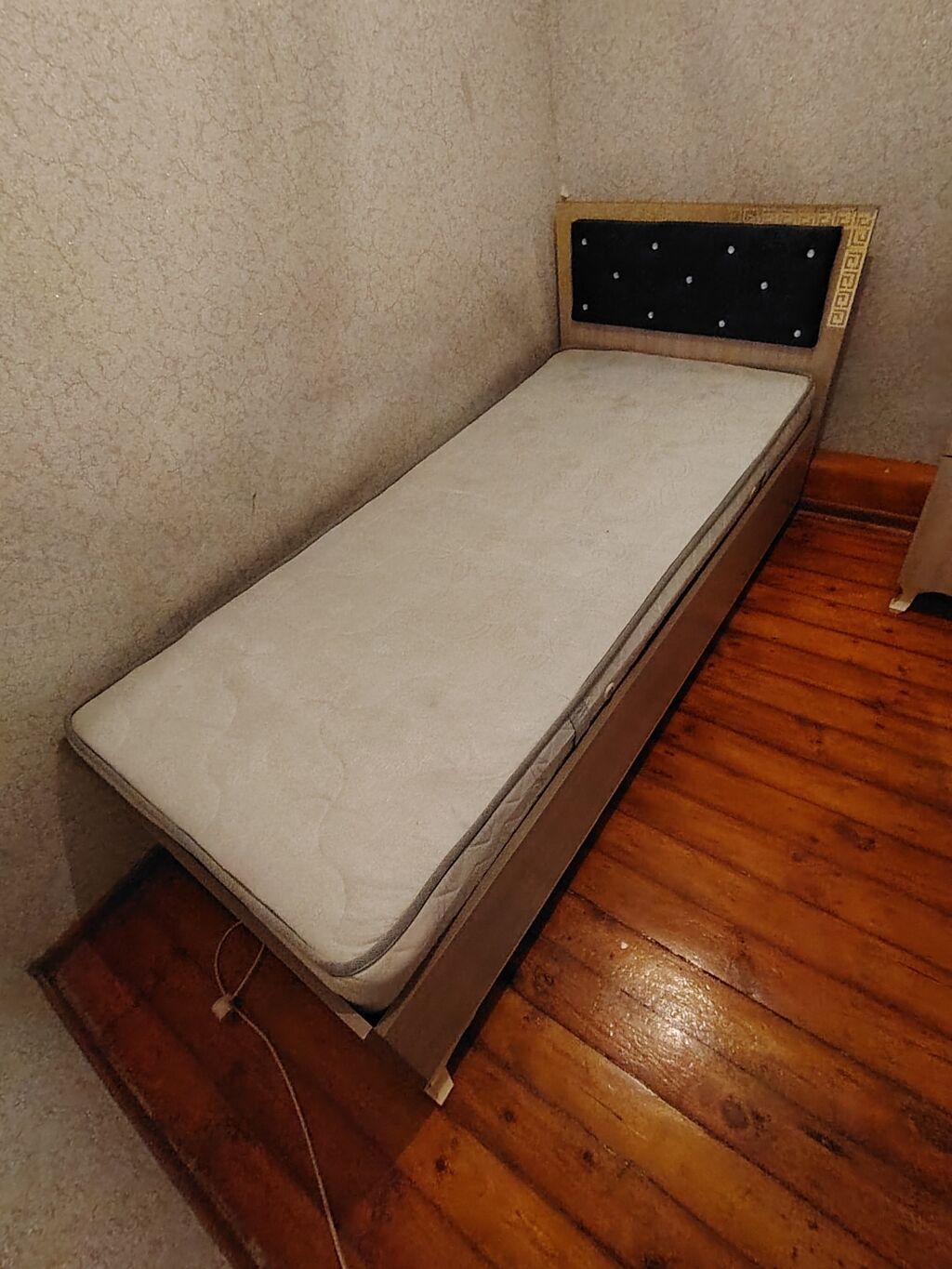 Yataq otağı dəsti – tək nəfərlik çarpayı və 2 qapılı şkaf Ev təmir — Mebel, Bakı (4)