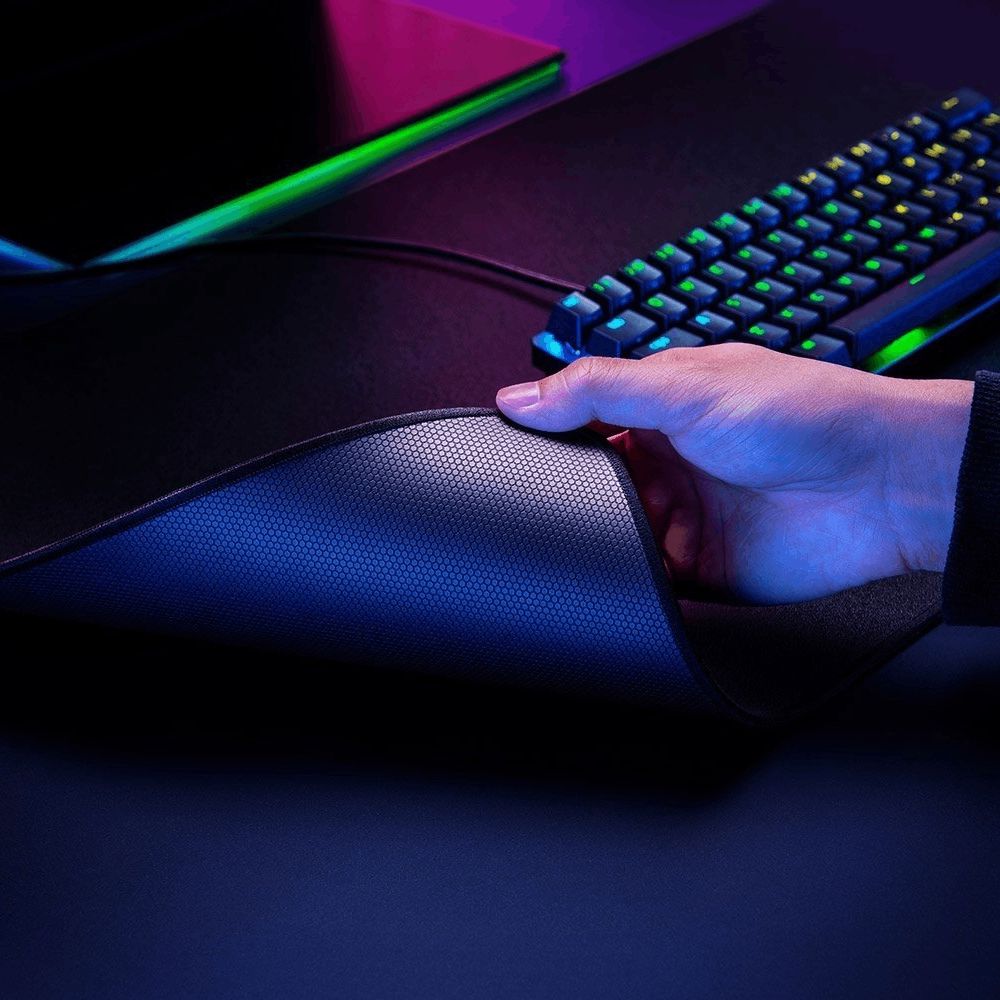Mouse Pad Razer Strider XXL Black / RZ02-03810100-R3M1 — Kompüterlər və noutbuklar, Bakı (3)
