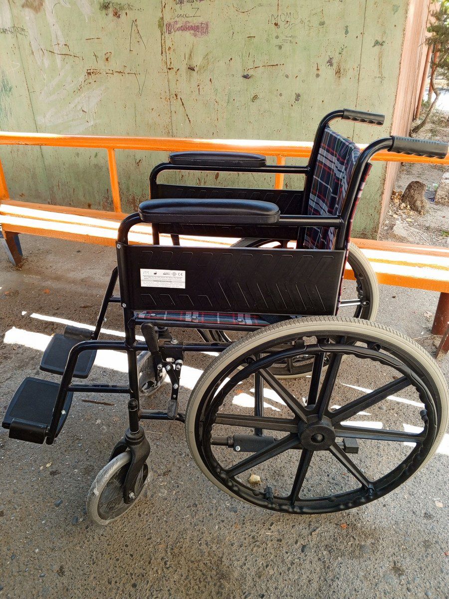 Əlil arabası — Şəxsi əşyalar, Bakı (4)