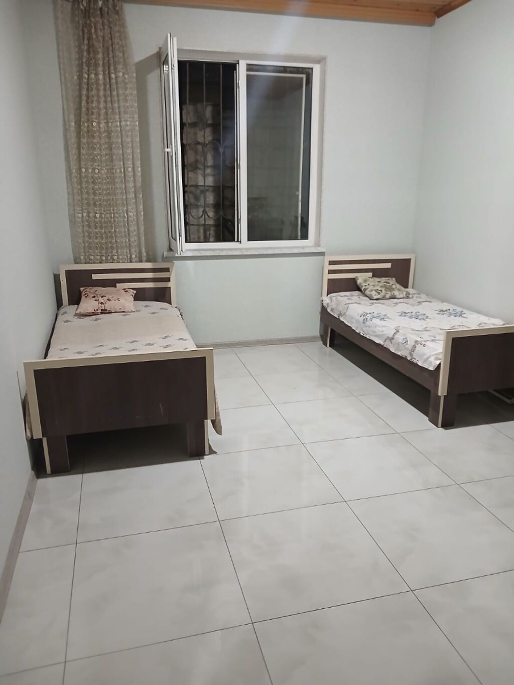 Ayı 500 Manat. Ev Pirşağida Yerlesir BAĞ Evıdır 3 Otaqli yeni Remont — Daşınmaz əmlak, Bakı (3)