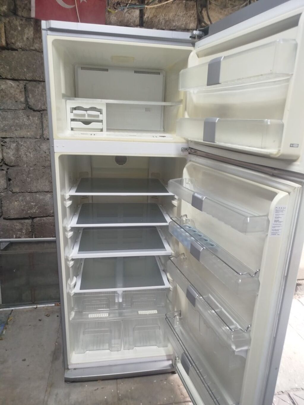 Blomberg iki qapılı soyuducu - Üst qapı – dondurucu bölmə, alt qapı — Soyuducular, Bakı (2)