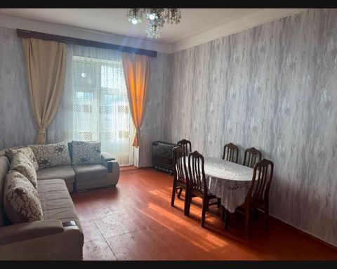 3 otaqlı mənzil – mebellə Xüsusiyyətlər: - Geniş və işıqlı zal: böyük — Sumqayıt