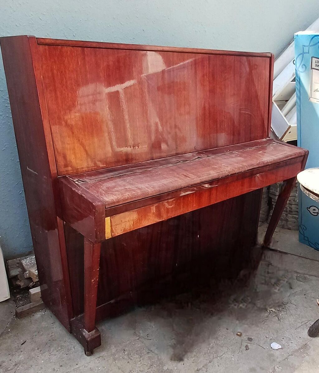 Upright piano – klassik taxta korpuslu, şaquli model. - Korpus — Mallar, Bakı