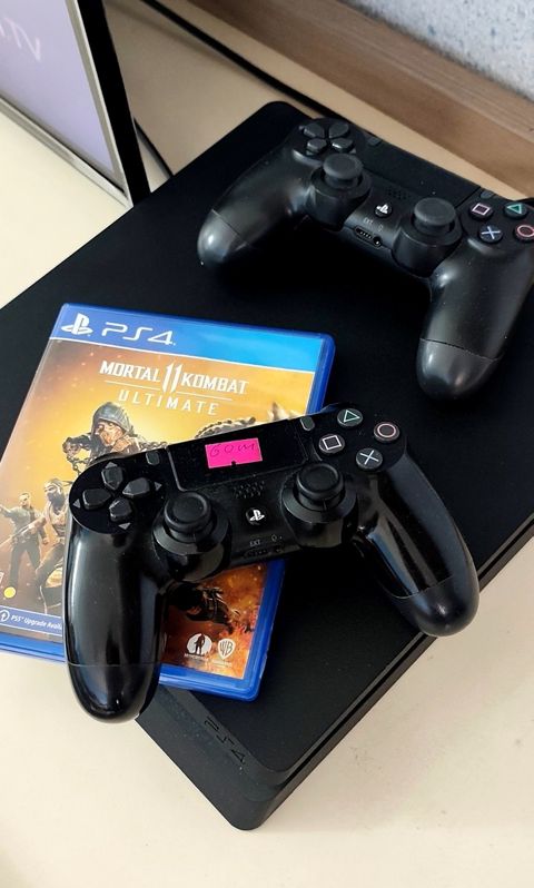 PlayStation 4 — Bakı