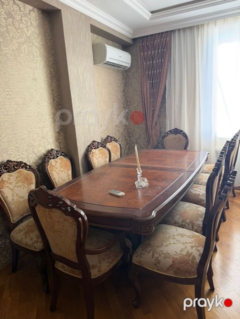 Qonaq otağı üçün, İşlənmiş