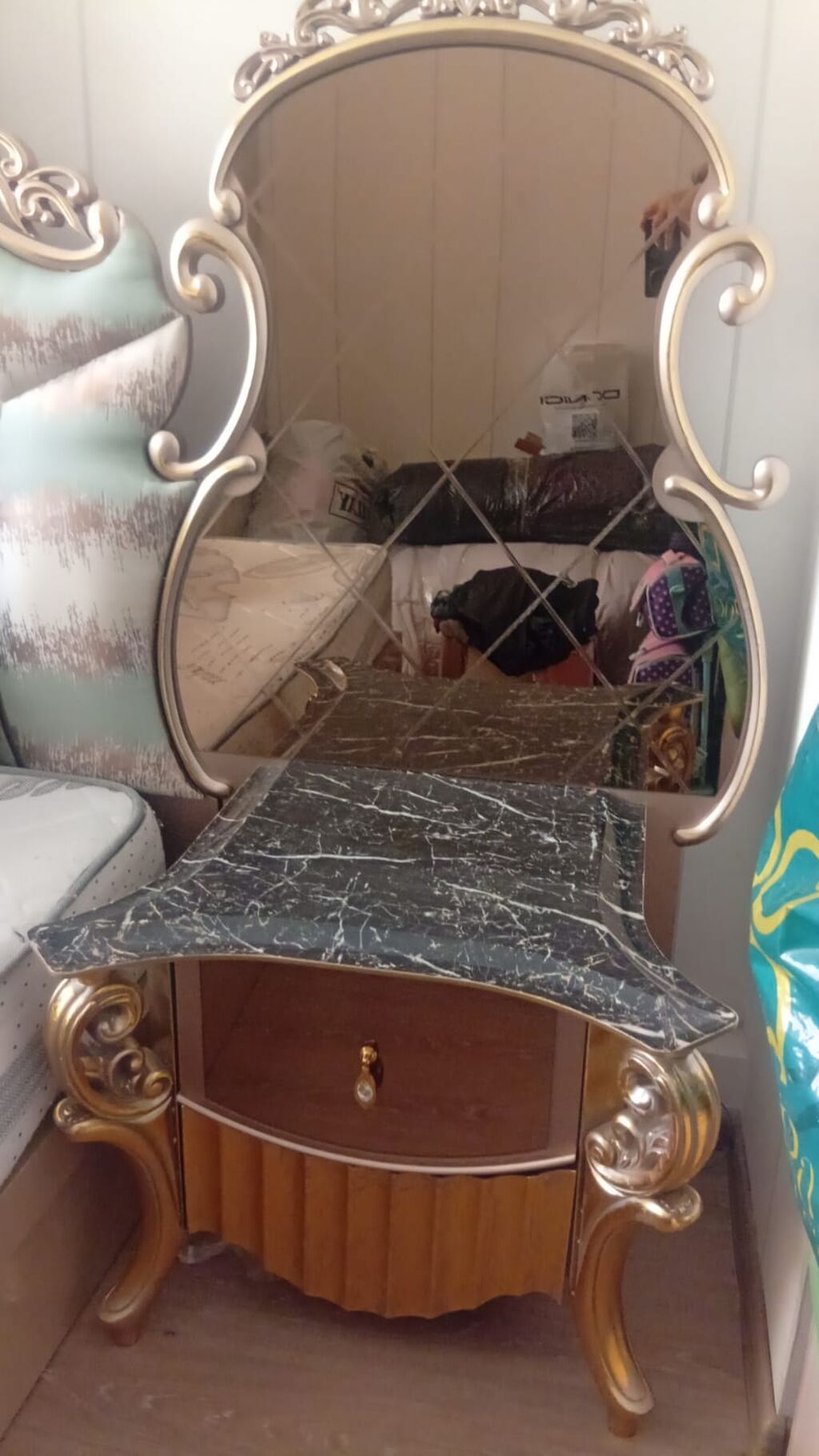 Klassik üslubda yataq otağı dəsti əlavə sandığı da var .ünvan — Mebel, Liman (3)