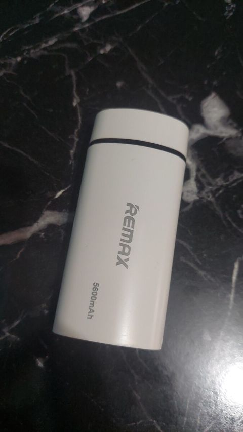 Power bank 5600 mAh — Bakı