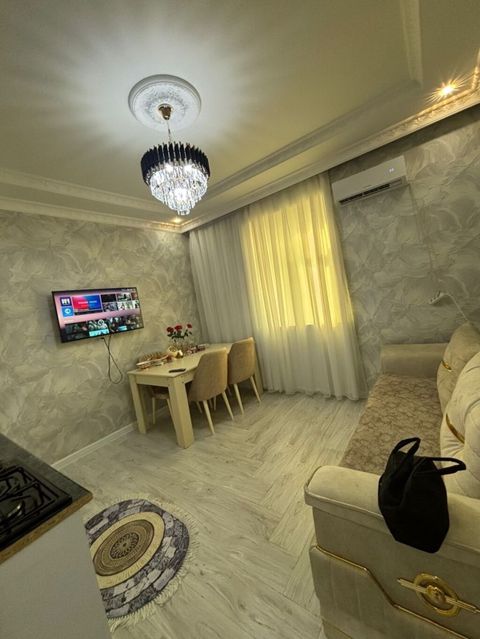 1 otaqlı mənzil – studiya tipli zal+mətbəx və ayrıca yataq otağı — Xırdalan