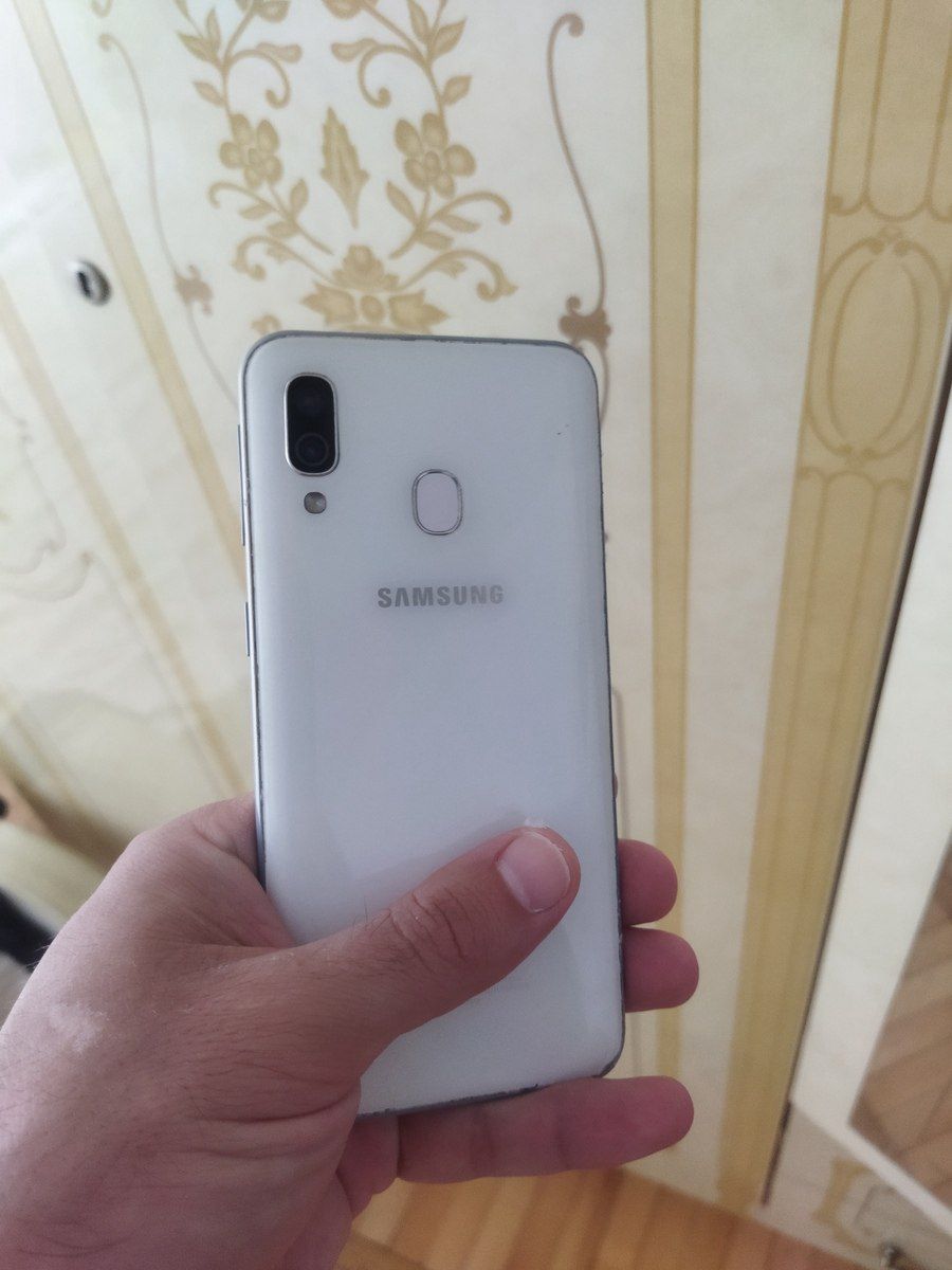 Samsung Galaxy A40 Black 64GB/4GB — Smartfonlar, Bakı (2)