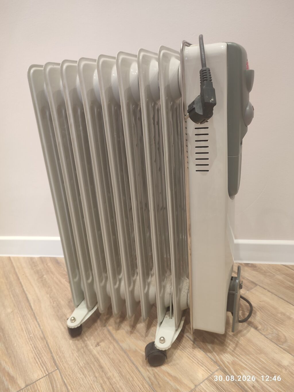 Yağ radiatoru – Sinbo markası, 9 bölməli Xüsusiyyətlər: - Mexaniki — Elektronika, Bakı