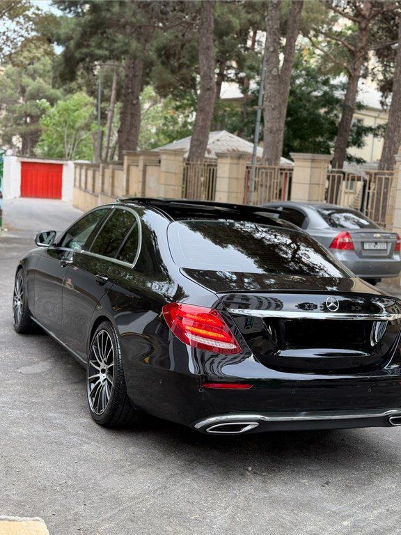 Mercedes E 220 d, 2.0 L, 2017 il, 238 000 km — Avtomobillər, Bakı (4)