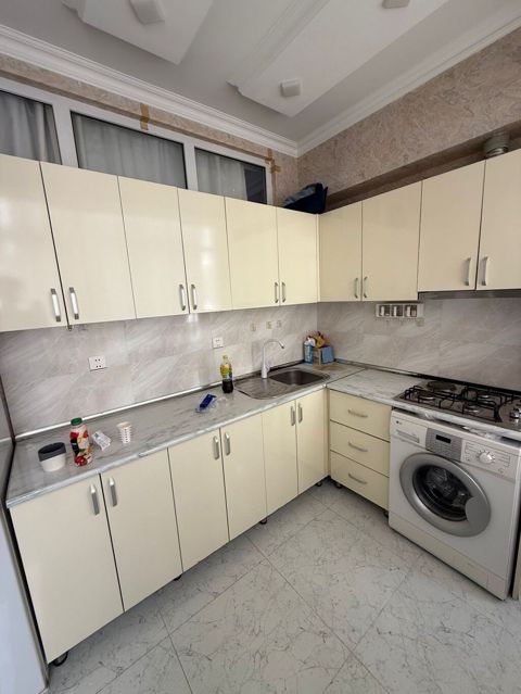 Mətbəx mebeli satılır 400₼. Ölçü 2.49/1.15. Üzərində qaz moyka — Bakı