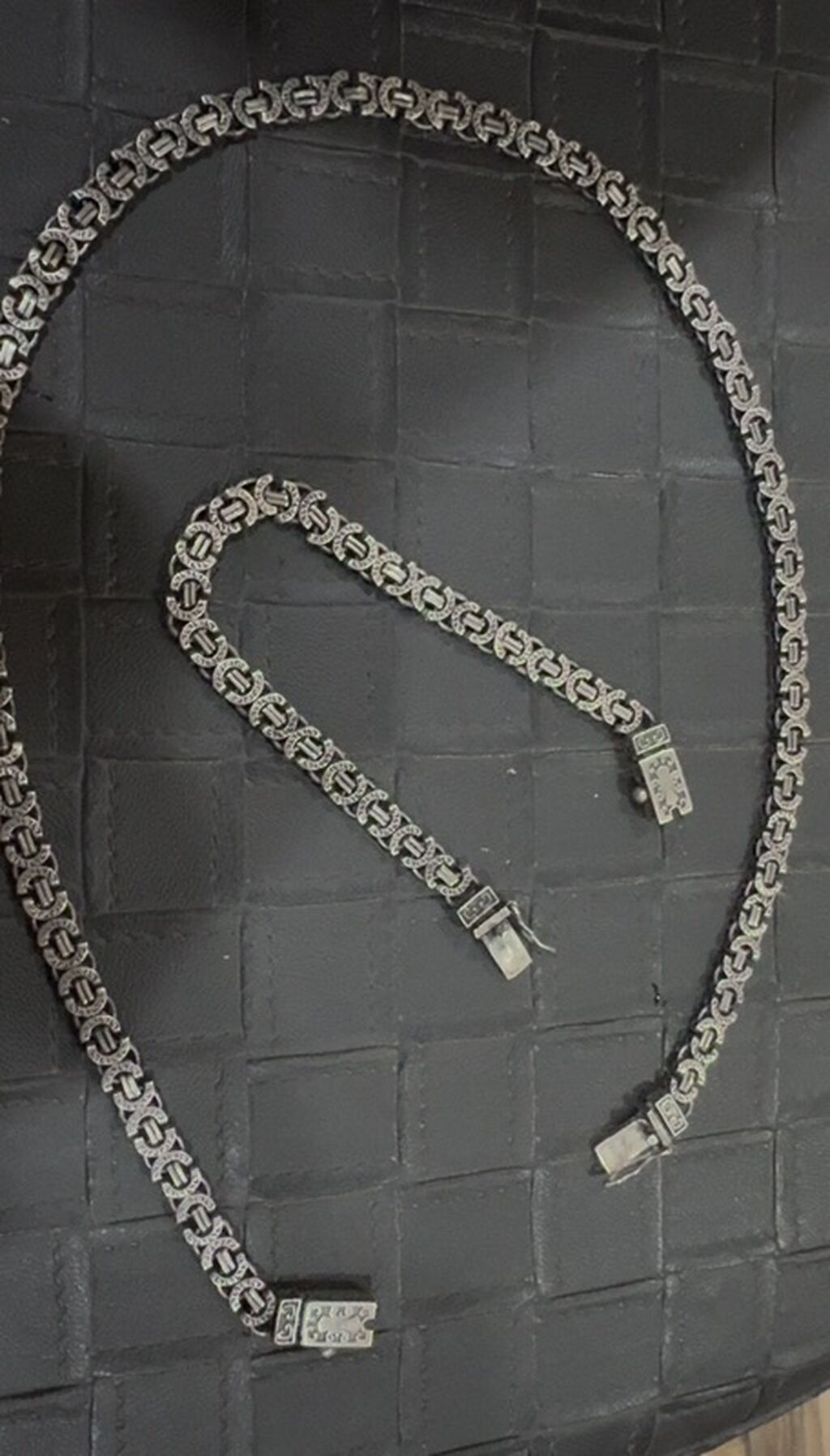 Ümumi çəkisi 70 qram. Shanel toxunuş üstü versace. Qolda boyunda super — Aksesuarlar, Digah