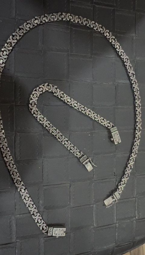 Ümumi çəkisi 70 qram. Shanel toxunuş üstü versace. Qolda boyunda super — Digah