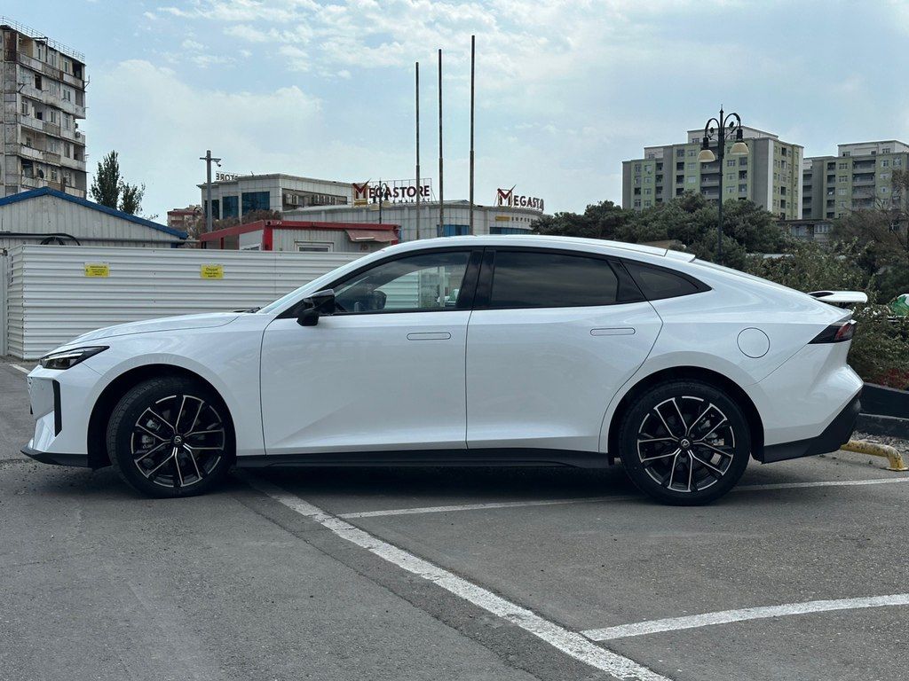 Changan Uni-V iDD, 1.5 L, 18.4 kWh, 2024 il, 13 500 km — Avtomobillər, Bakı (6)