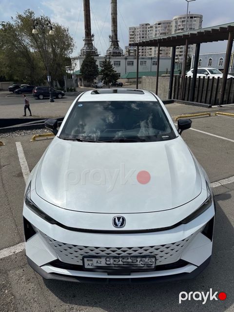 Changan Uni-V iDD, 1.5 L, 18.4 kWh, 2024 il, 13 500 km