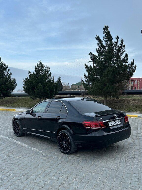 Mercedes E 220, 2.1 L, 2011 il, 239 000 km — Avtomobillər, Bakı (3)