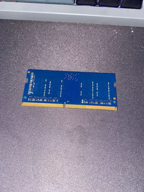 Operativ yaddaş (RAM) DDR4 4GB — Bakı