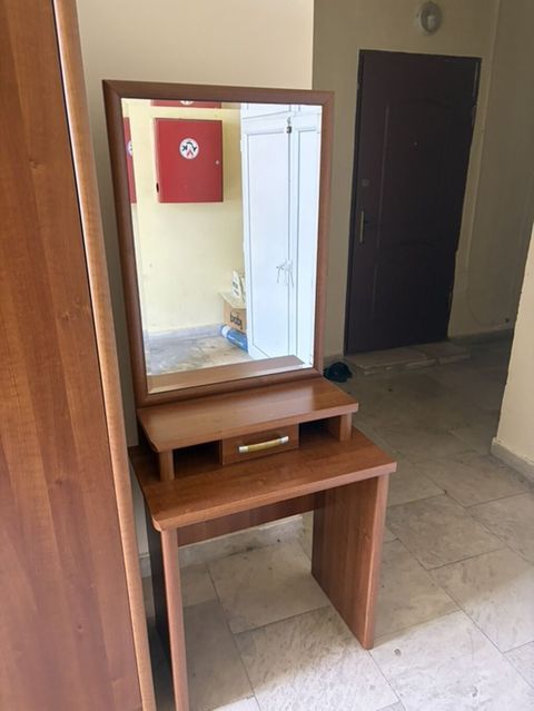 Yataq otağı mebel dəsti – qoz rəngində - Geniş 3 qapılı şkaf: orta — Bakı