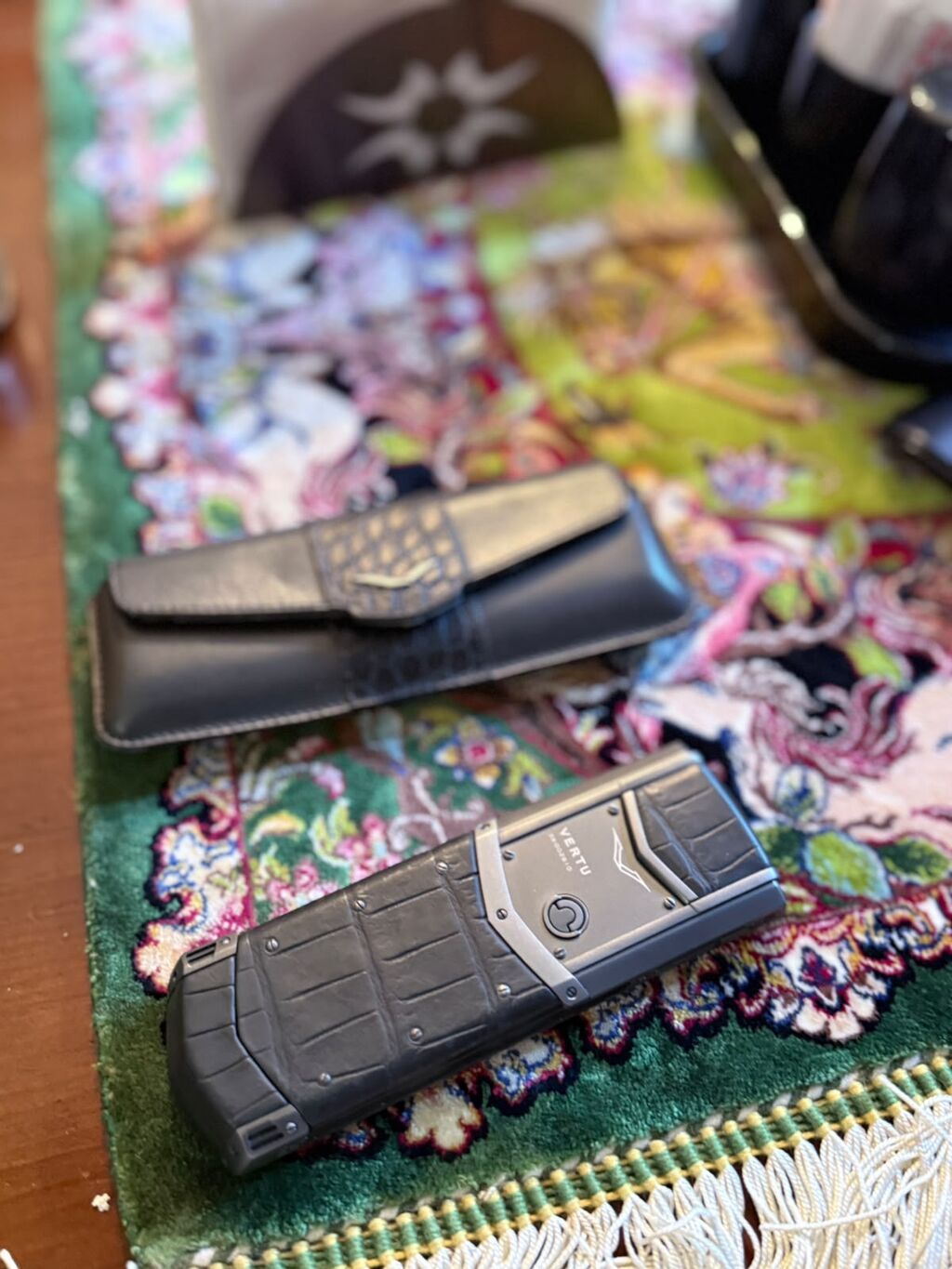 Vertu rəng - Qara — Vertu, Bakı (2)