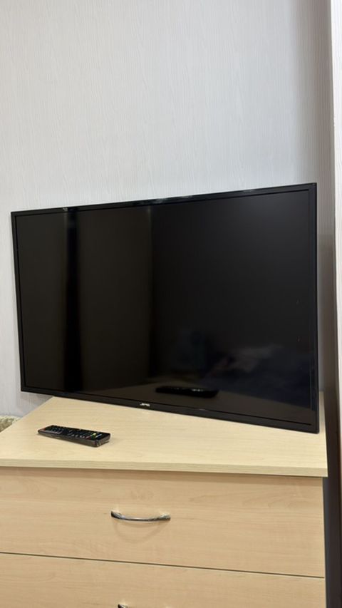 JPE 43DM1100S LED televizor - Ekran diaqonalı: 43 düym - Panel: LED — Bakı