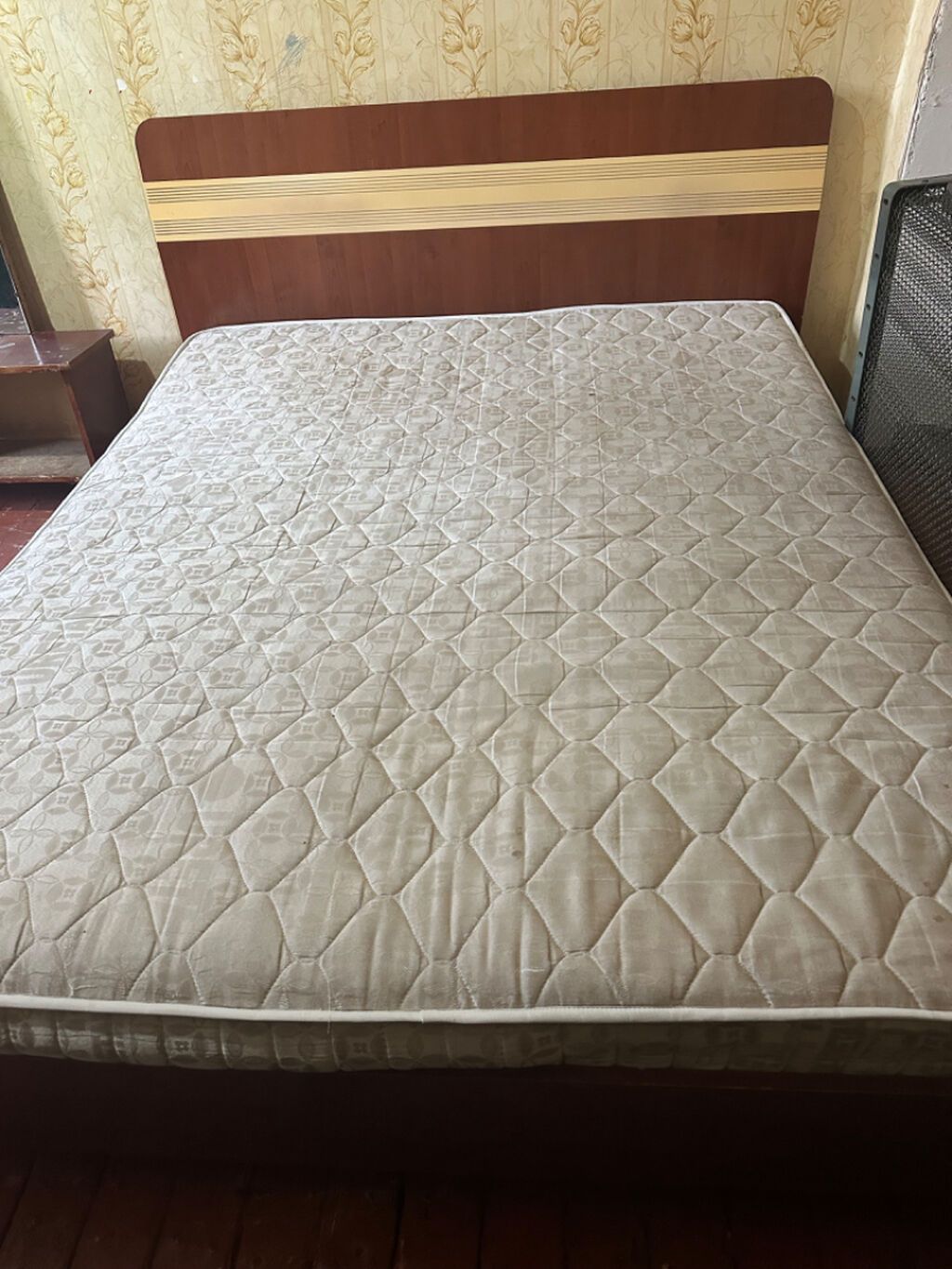 İşlənmiş, İkinəfərlik çarpayı, Bazasız, Matras ilə, Siyirməsiz — Mebel, Bakı (3)