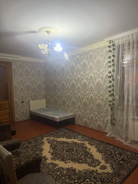 3-otaqlı mənzil kirayə verilir, Xalqlar Dostluğu metrosu yaxın, 100 m² — Bakı