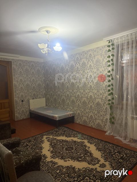 3-otaqlı mənzil kirayə verilir, Xalqlar Dostluğu metrosu yaxın, 100 m²