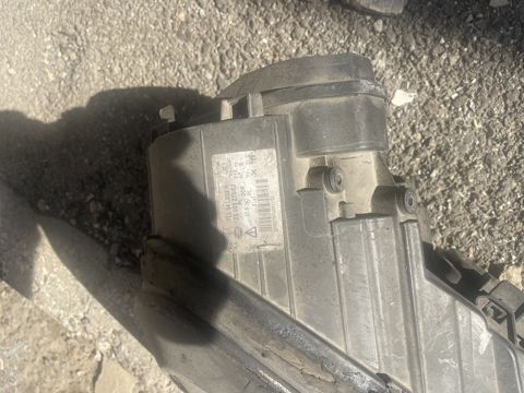 Porsche Cayenne ön farası — Bakı