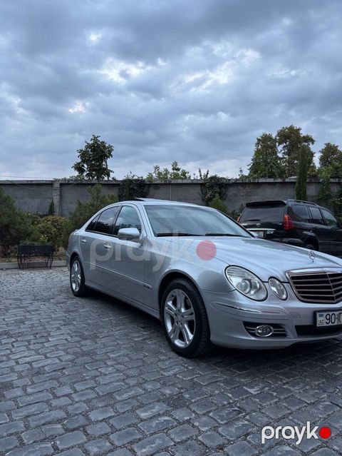 Mercedes-Benz E-Class: 2.2 l 2007 il Sedan