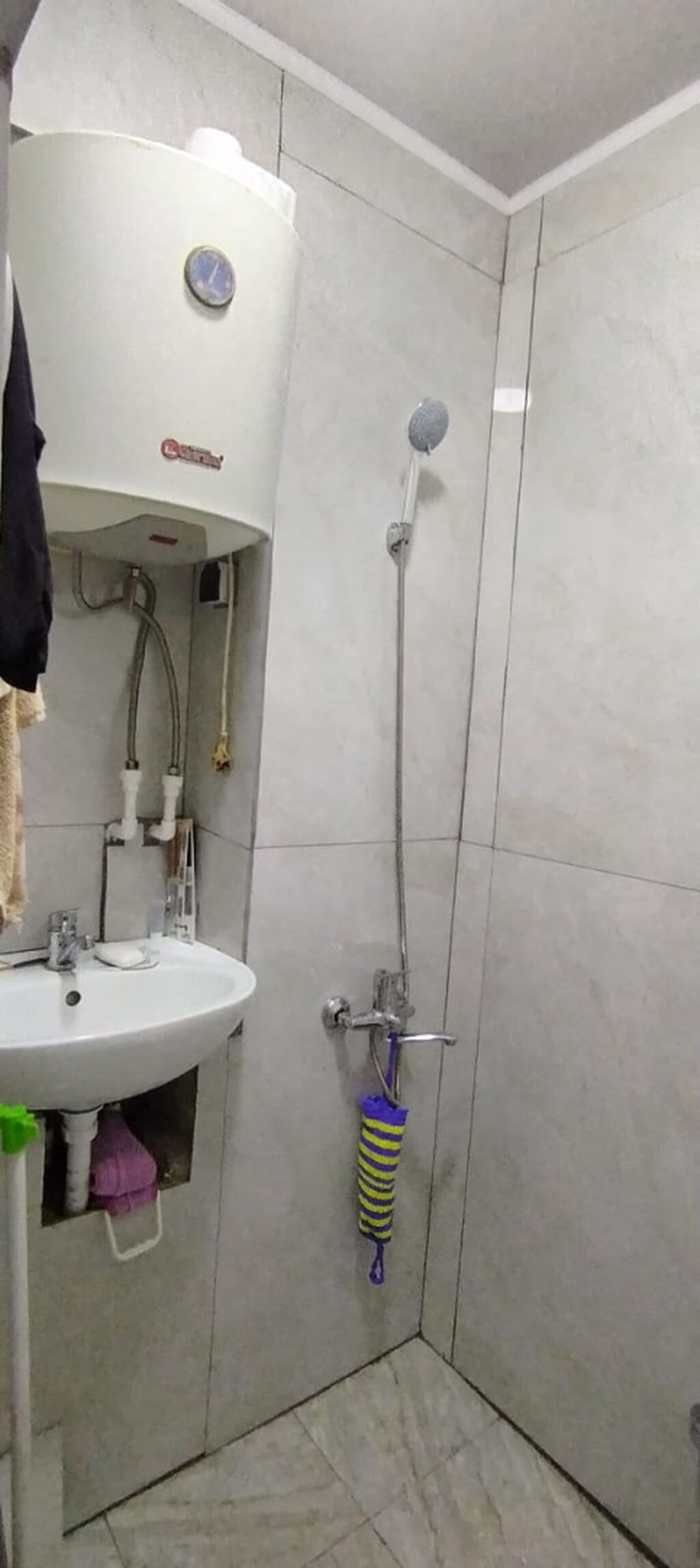 Kiraye verilir 2telebe qıza.her biri 200azn odemekle.unvan: Nizami — Daşınmaz əmlak, Bakı (8)