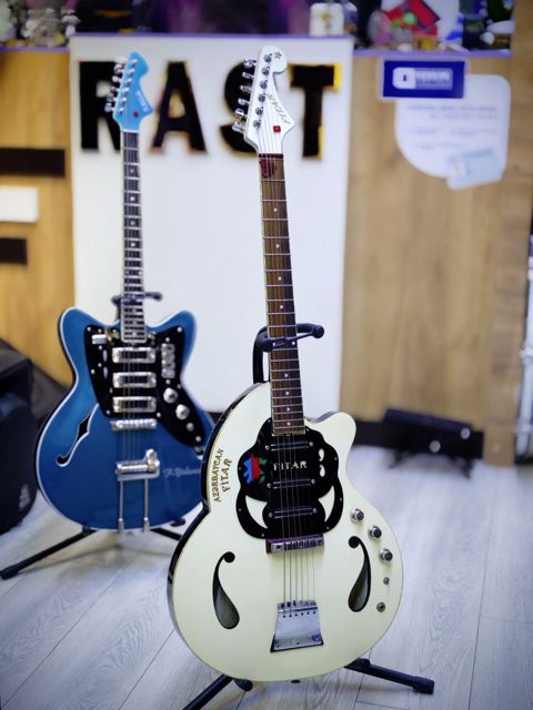 Gitara Fitar — Bakı