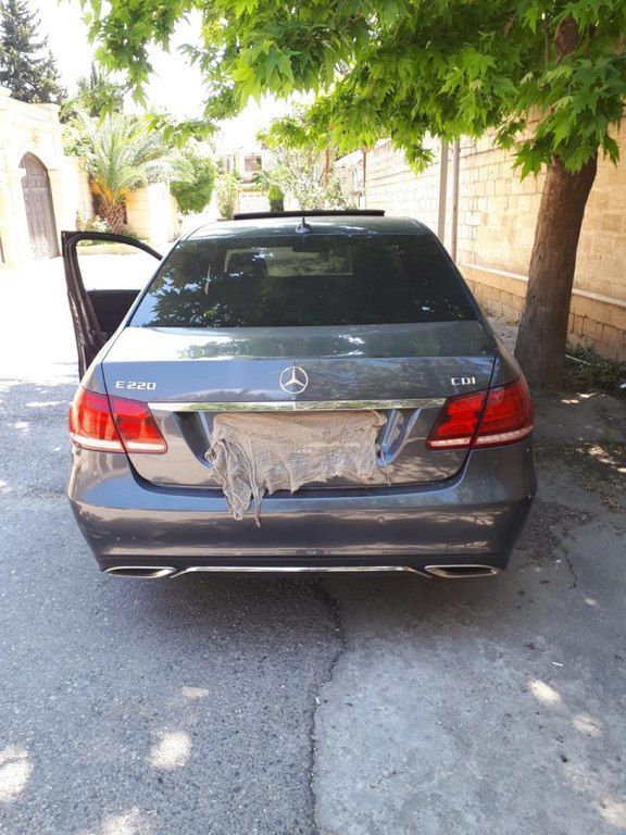 Mercedes E 250, 2.1 L, 2014 il, 325 000 km — Avtomobillər, Bakı (9)