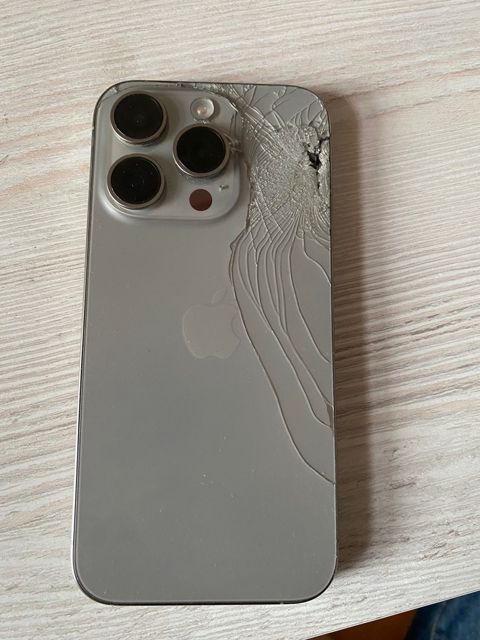 Apple iPhone 15 Pro Natural Titanium 128GB/8GB — Bakı