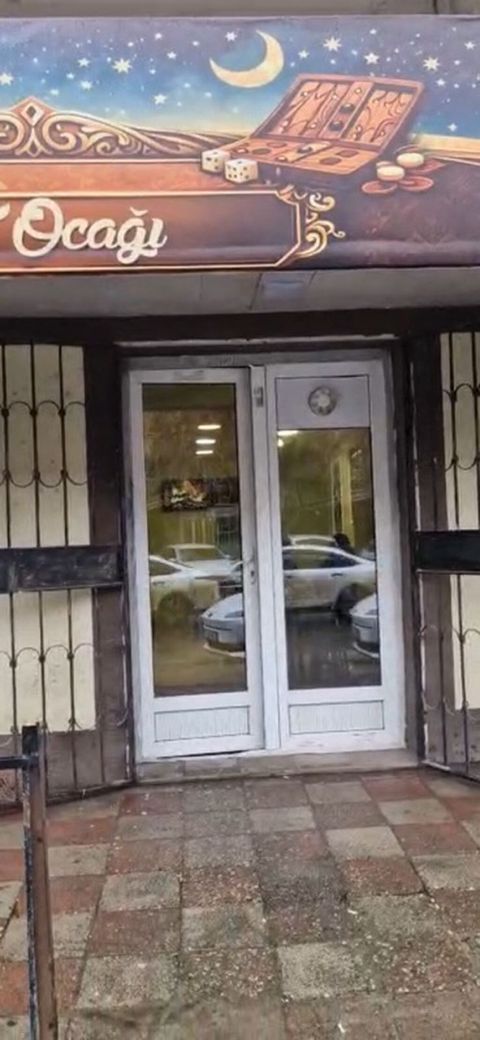 Şəhərin mərkəzinə yaxın yerləşən çay evi kimi işləmiş obyekt icarəyə — Bakı