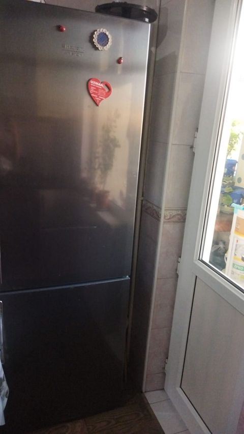 Hisense iki qapılı soyuducu - Rəng: inox/smoke boz (paslanmayan polad — Bakı