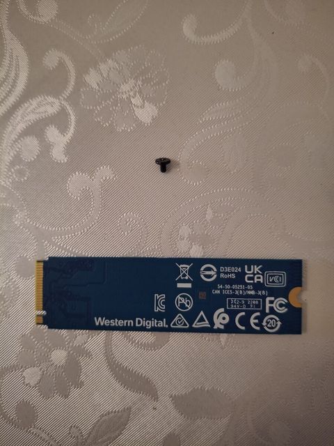 Western Digital NVMe SSD 256 GB — Bakı