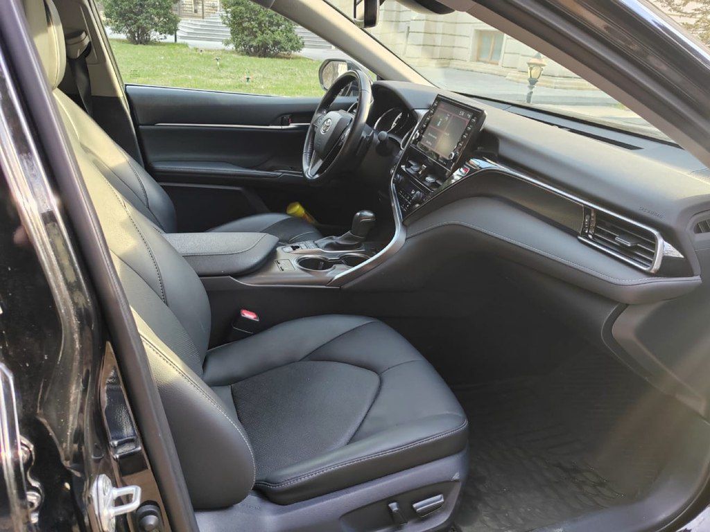 Toyota Camry, 2.5 L, 1.016 kWh, 2023 il, 81 500 km — Avtomobillər, Bakı (10)