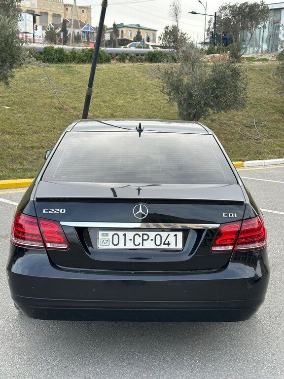 Mercedes E 220, 2.1 L, 2011 il, 239 000 km — Avtomobillər, Bakı (2)